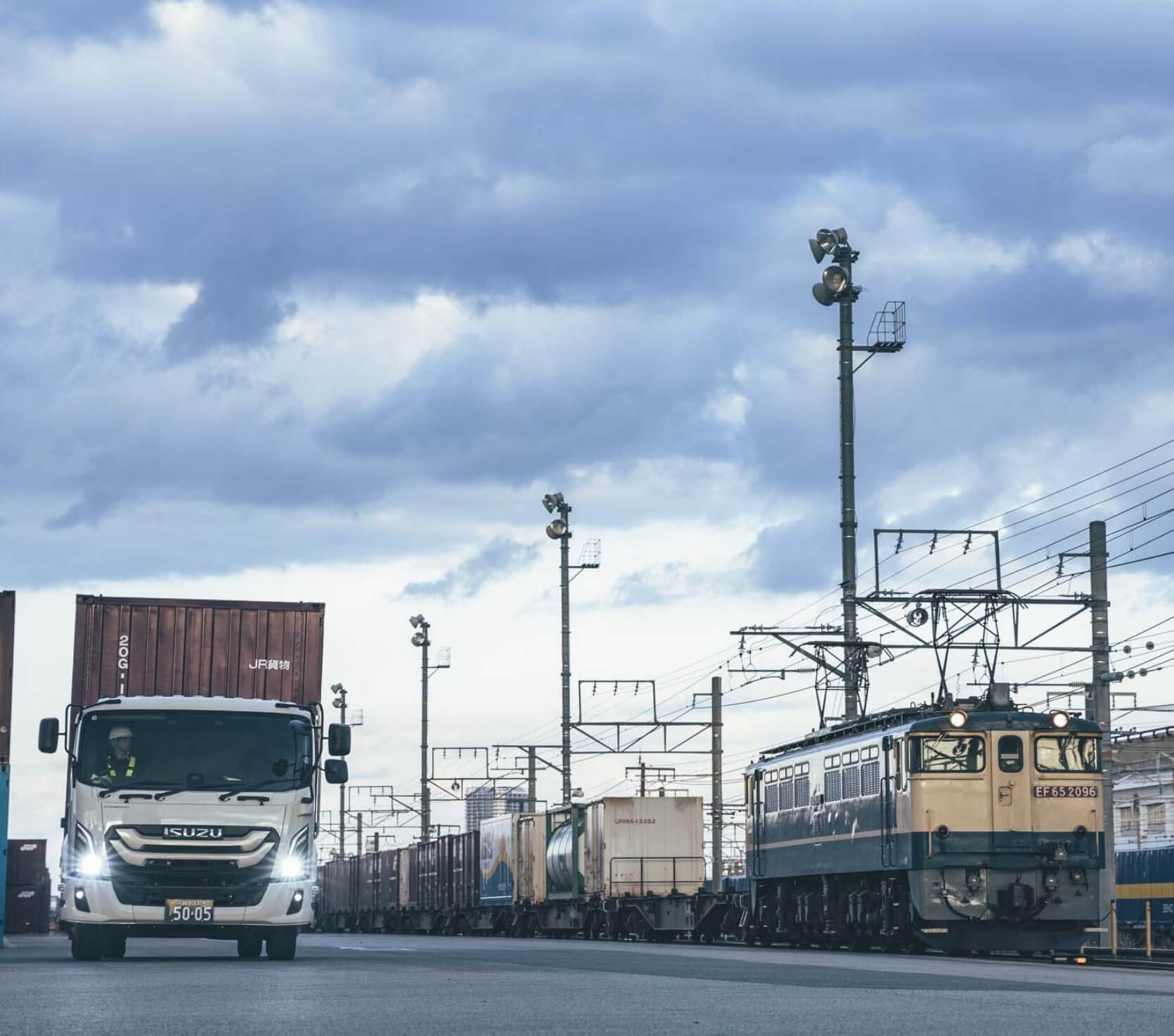 【コンテナ阪神株式会社】JR貨物コンテナ輸送のエキスパート・鉄道輸送へのモーダルシフト支援